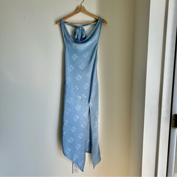 Urban Outfitters Silence + Noise Sienna Plisse Cowl Neck Halter Midi Dress, XS - Picture 4 of 8